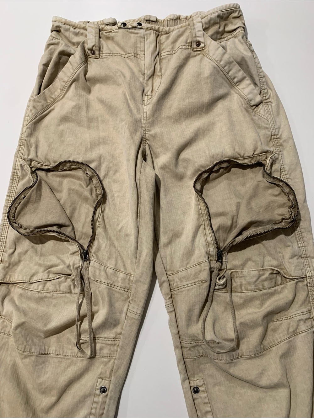 We The Free Can’t Compare Slouch Khaki Cargo Utility Pants Streetwear Gorpcore S - Picture 11 of 16